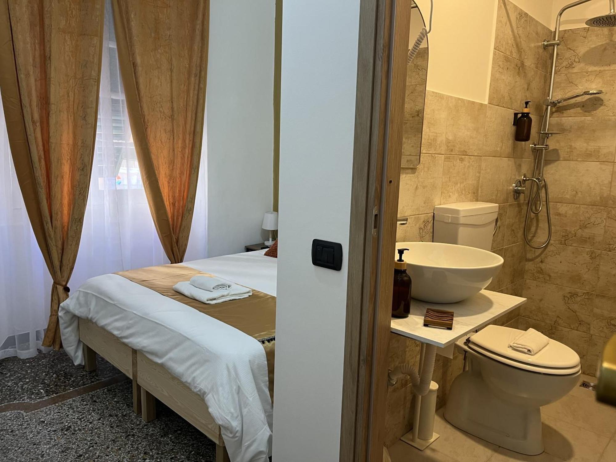 Genova Gold Rooms Εξωτερικό φωτογραφία