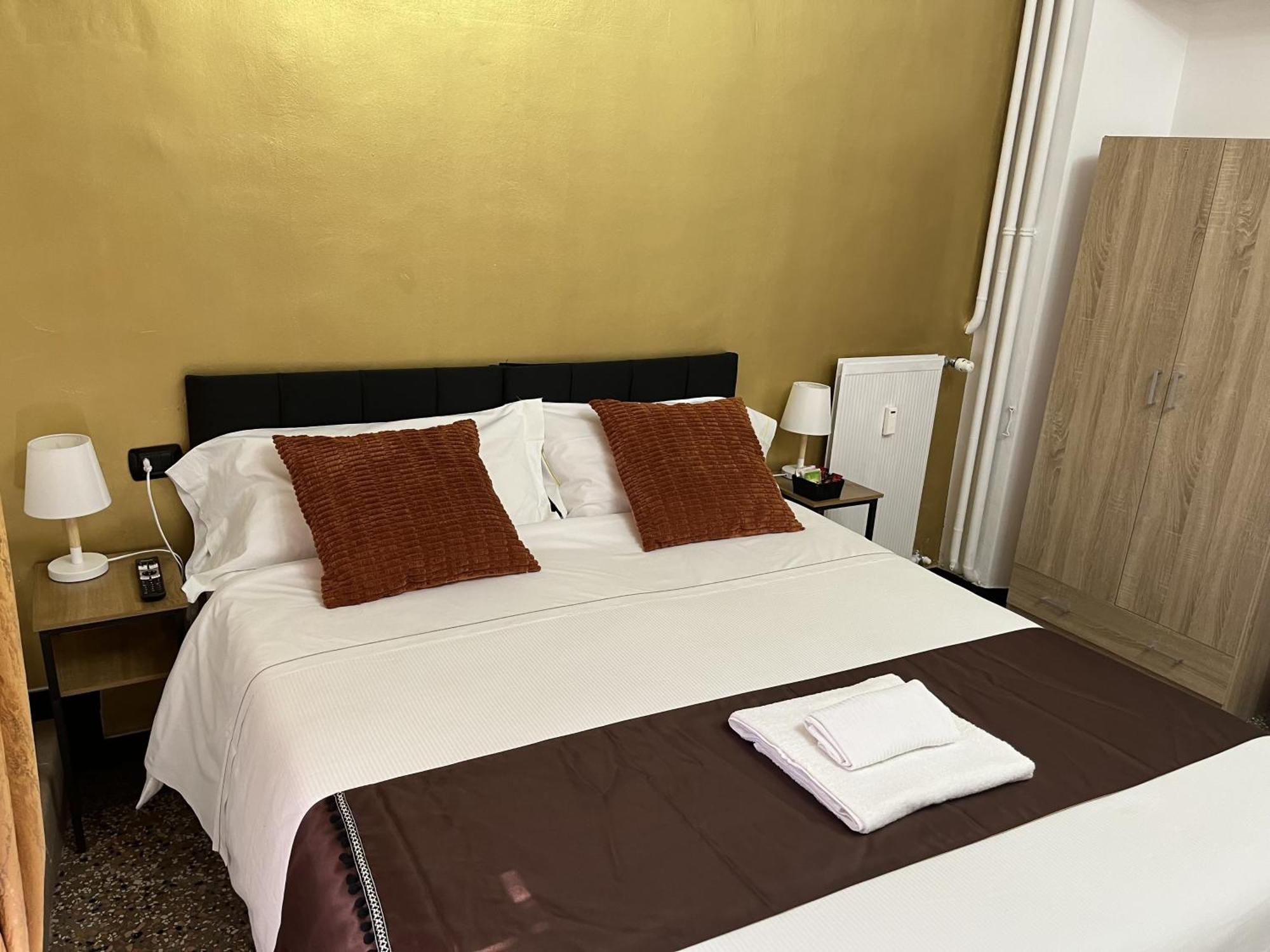 Genova Gold Rooms Εξωτερικό φωτογραφία