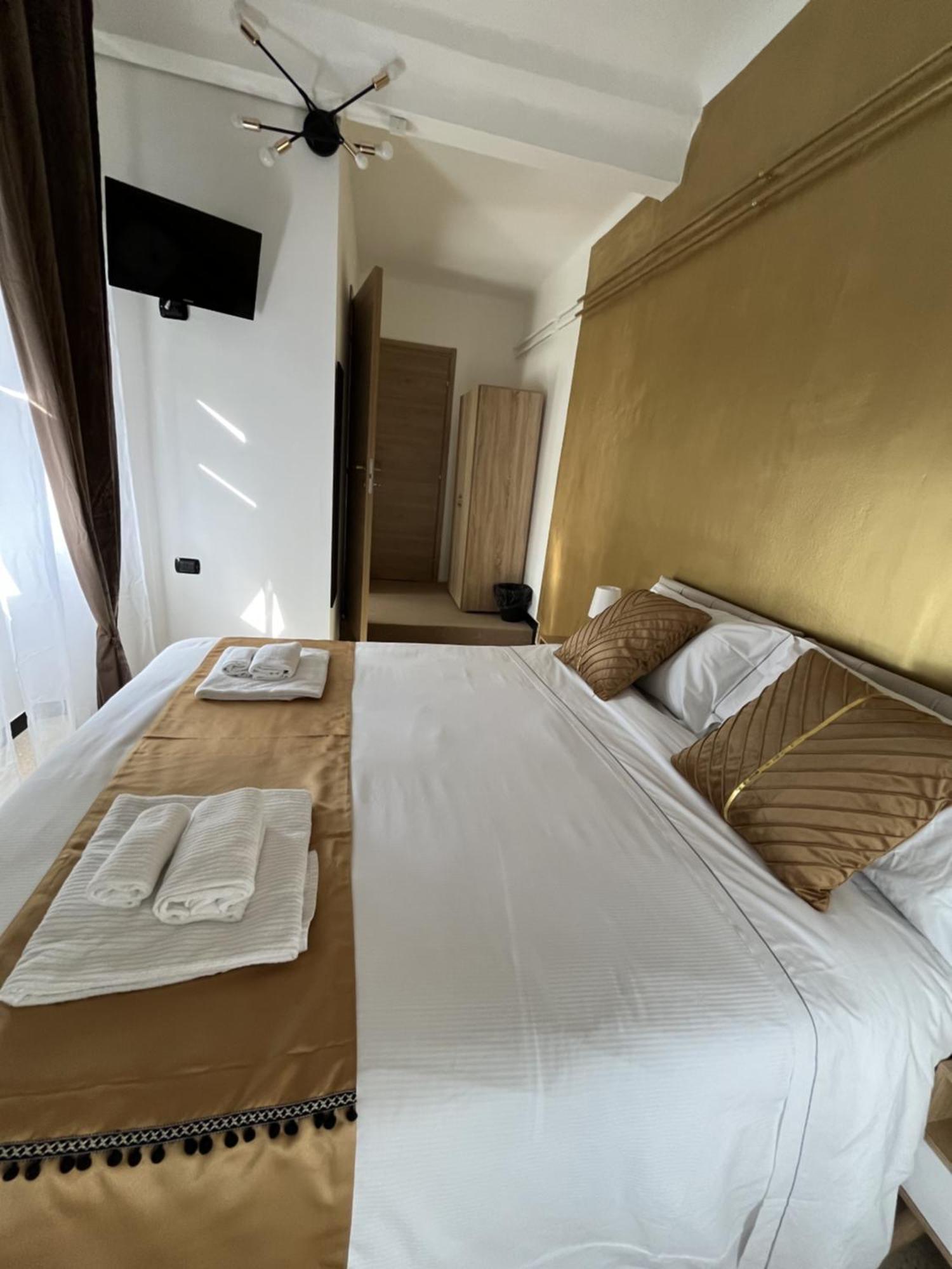 Genova Gold Rooms Δωμάτιο φωτογραφία